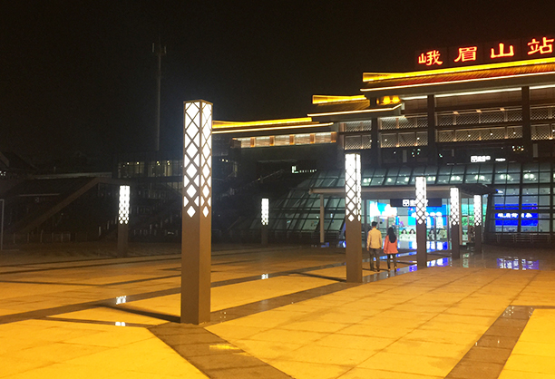 香港六和合资料助您打造属于特色城市个性的夜景灯光