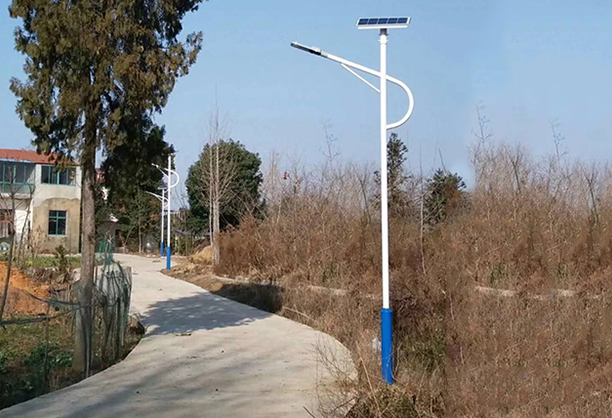 农村LED太阳能路灯