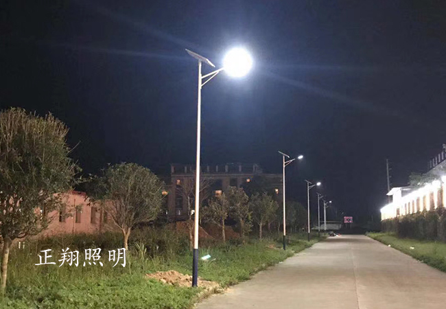 高亮太阳能路灯 高亮太阳能路灯
