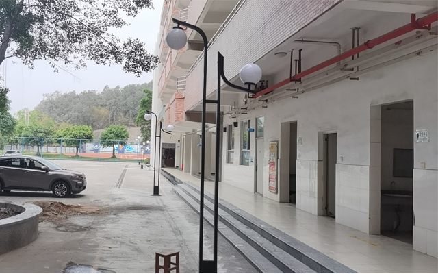清远市清城区洲心街道第一初级中心学校庭院灯工程案例 清远市清城区洲心街道第一初级中心学校庭院灯工程案例