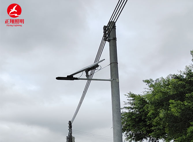 太阳能路灯厂家香港六和合资料汕头学校太阳能壁灯工程案例 太阳能路灯厂家香港六和合资料汕头学校太阳能壁灯工程案例