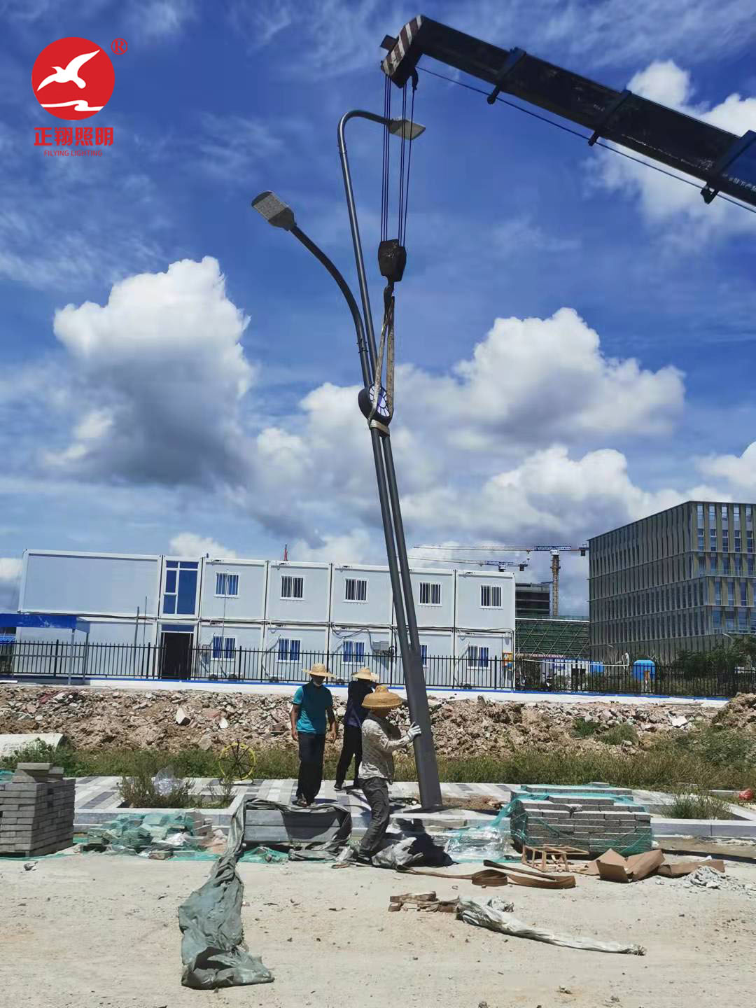 香港六和合资料海口高低臂路灯工程案例分享