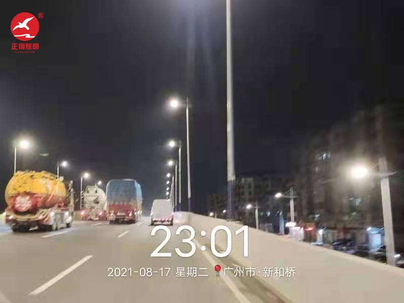 广州市龙虎桥市电路灯杆案例 广州市龙虎桥市电路灯杆案例