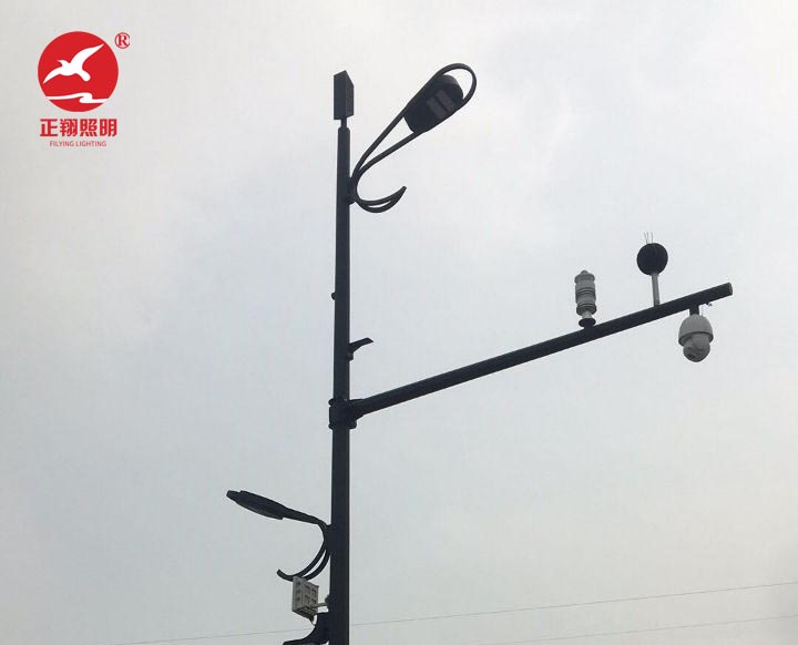 广东珠海多功能路灯杆工程案例 广东珠海多功能路灯杆工程案例