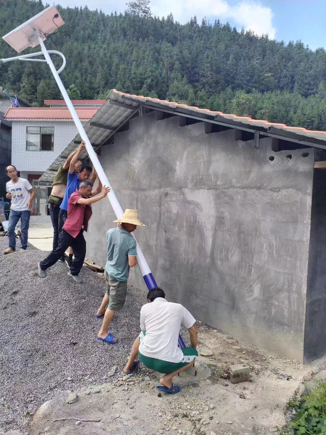 广西太阳能路灯安装工程案例 广西太阳能路灯安装工程案例