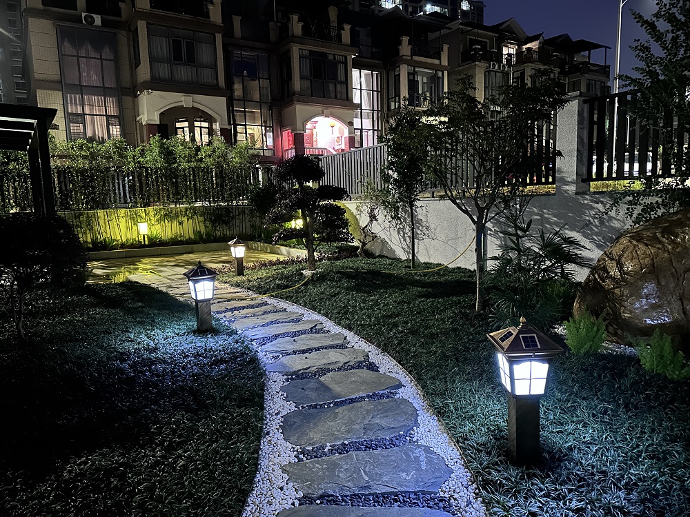 中山太阳能草坪灯安装工程